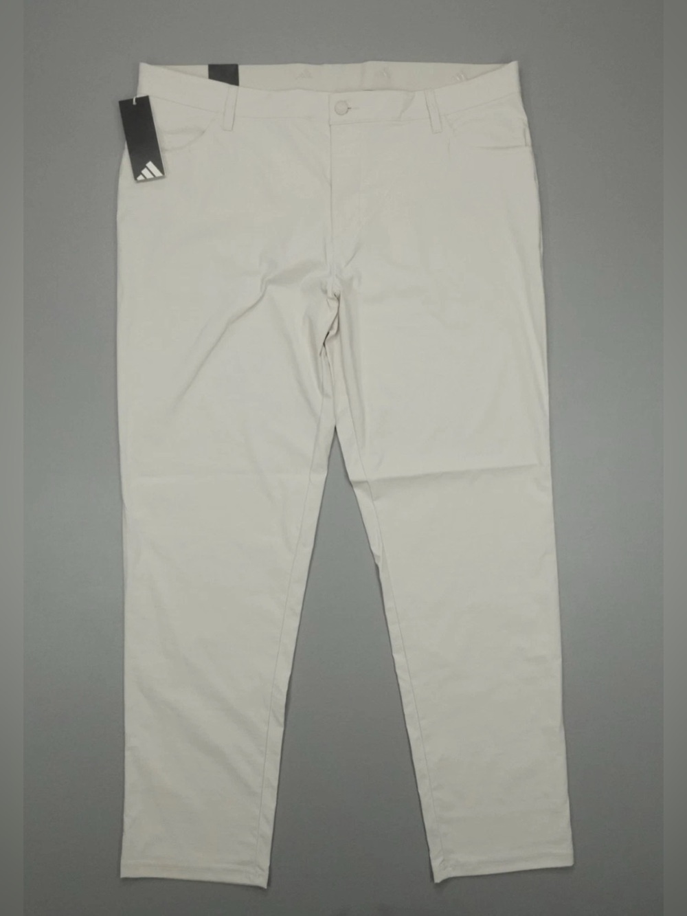 adidas Men's Ultimate365 5-Pocket Golf Pants Khakis JD2710
Alumina size 32x30